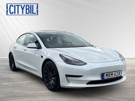 Tesla Model 3 7 of 27