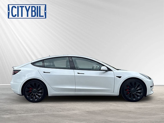 Tesla Model 3 6 of 27