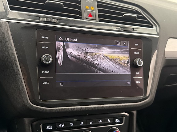 Volkswagen Tiguan 18 of 30