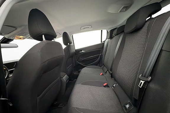 Peugeot 308 14 of 26