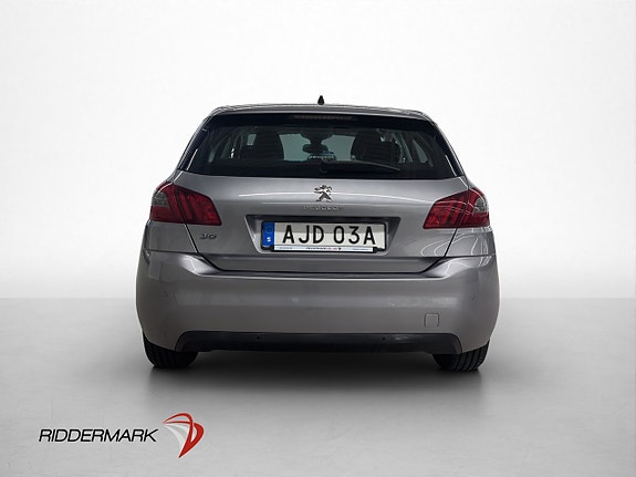 Peugeot 308 8 of 26