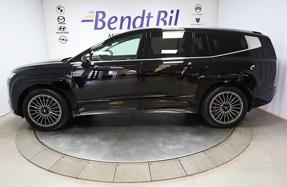 Hyundai Ioniq 9 7 of 30