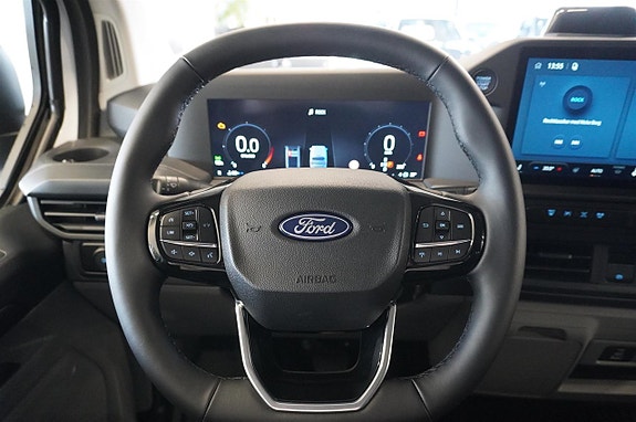 Ford Transit Custom 10 of 13