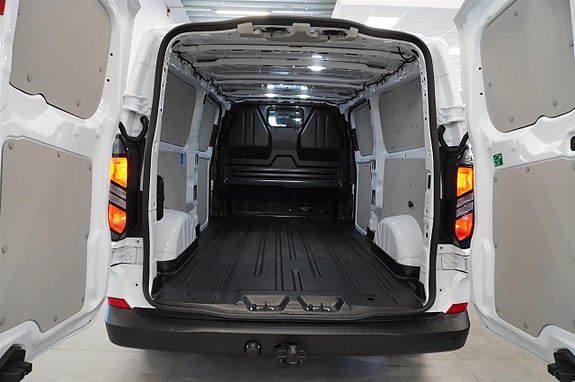 Ford Transit Custom 6 of 13