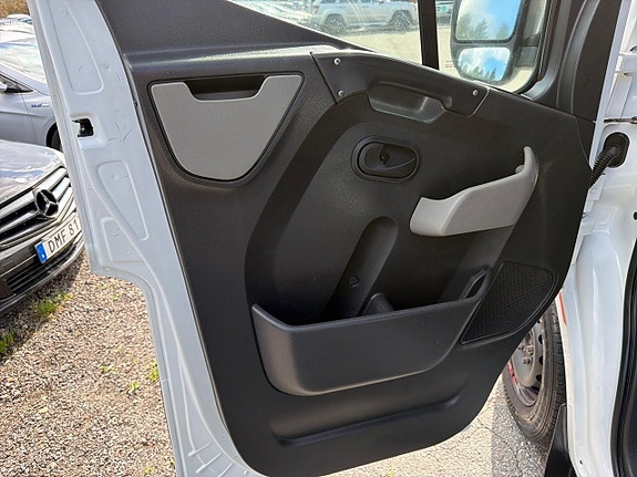 Renault Master 19 of 29