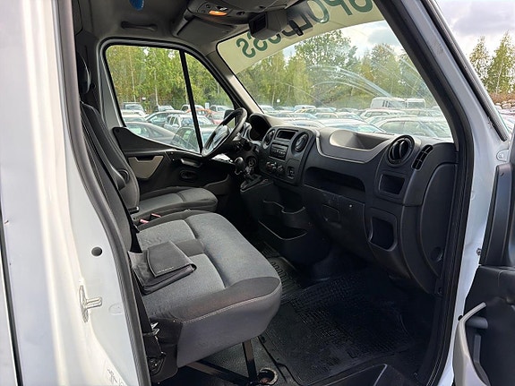 Renault Master 12 of 29