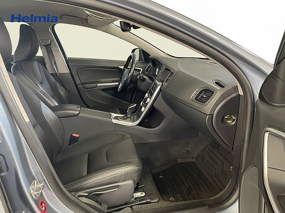 Volvo V60 9 of 18
