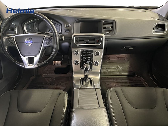 Volvo V60 13 of 18