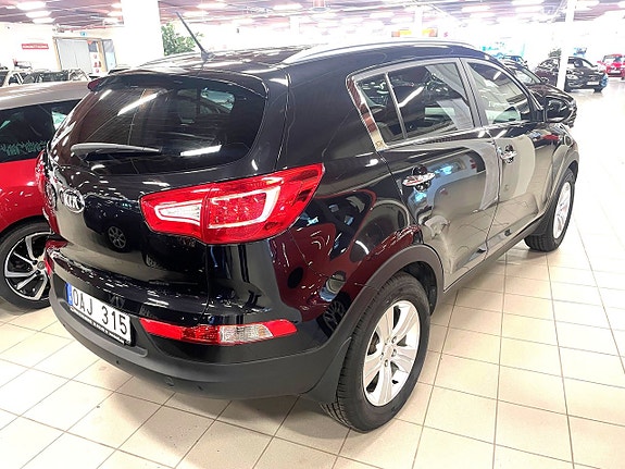 Kia Sportage 3 of 8