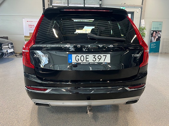 Volvo XC90 4 of 24