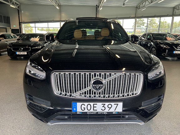 Volvo XC90 9 of 24