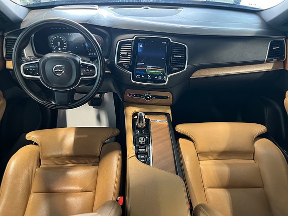 Volvo XC90 12 of 24