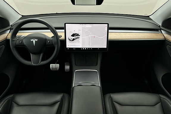 Tesla Model Y 3 of 3