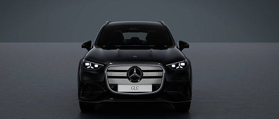 Mercedes-Benz GLC300 2 of 10