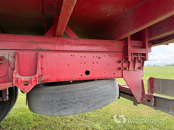 Veteranlastbil Volvo F611 14 of 27