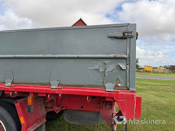 Veteranlastbil Volvo F611 22 of 27