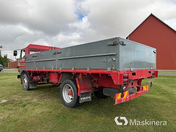 Veteranlastbil Volvo F611 5 of 27