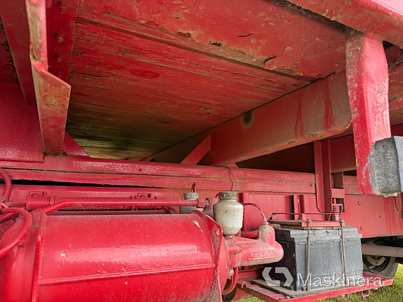 Veteranlastbil Volvo F611 17 of 27