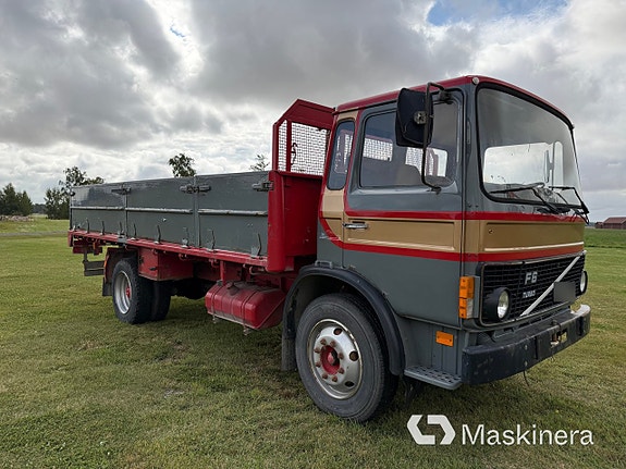 Veteranlastbil Volvo F611 2 of 27