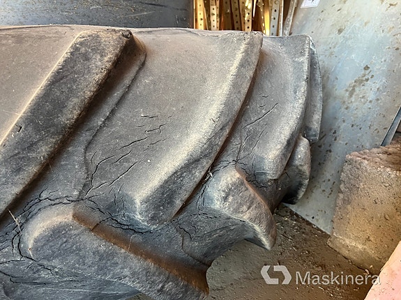 Dubbelmontage Michelin 20.8 R38 5 of 13