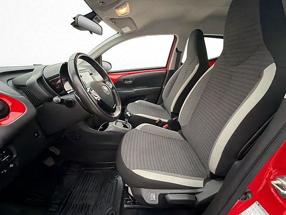 Toyota Aygo X 13 of 26