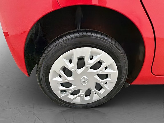 Toyota Aygo X 25 of 26