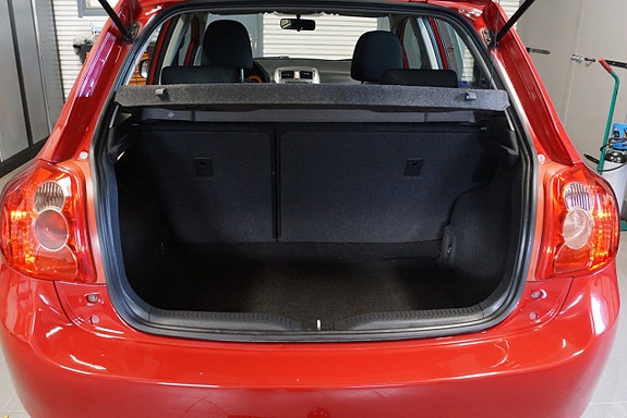 Toyota Auris 11 of 13