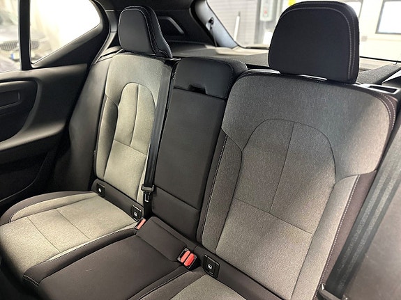 Volvo XC40 21 of 22