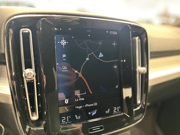 Volvo XC40 16 of 22