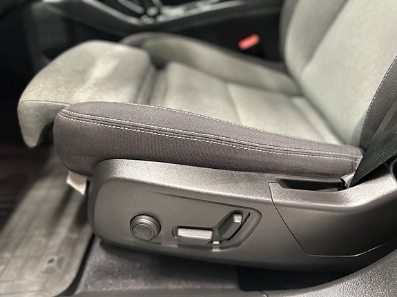 Volvo XC40 18 of 22