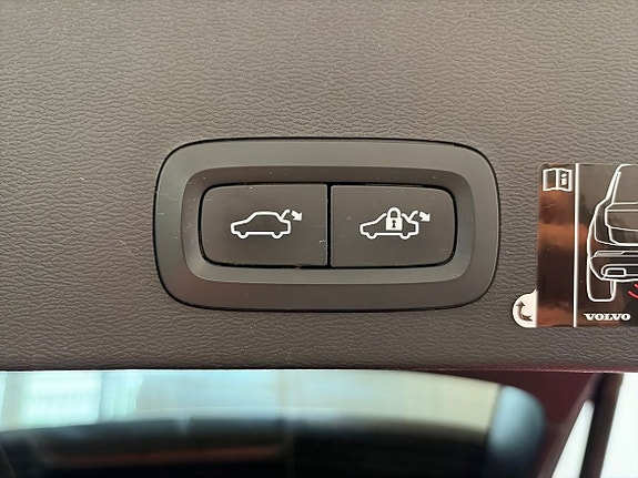 Volvo XC40 12 of 20