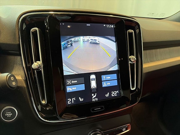 Volvo XC40 16 of 20