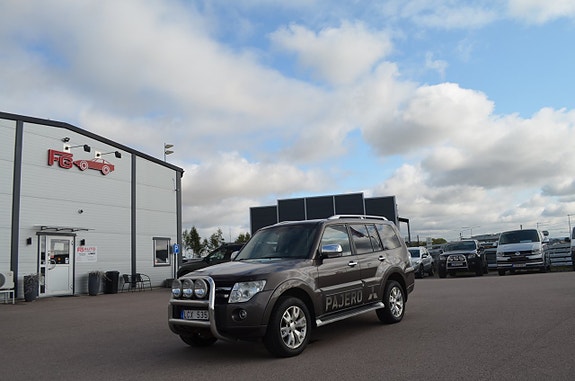 Mitsubishi Pajero 3 of 20
