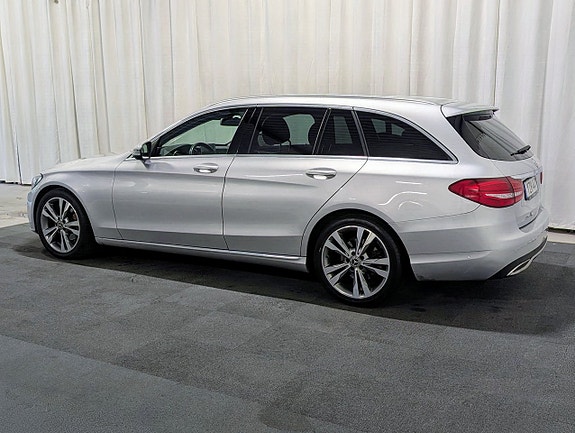 Mercedes-Benz C220 d 3 of 15