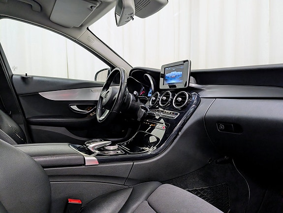 Mercedes-Benz C220 d 8 of 15