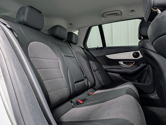 Mercedes-Benz C220 d 12 of 15