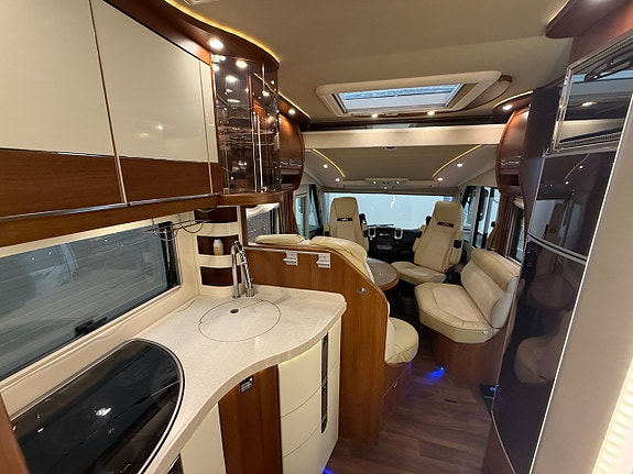 Carthago Chic e-line I 50 LE Yachting *Solcell*Automat*Långbädd* 16 of 23
