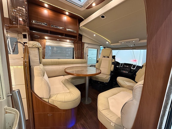 Carthago Chic e-line I 50 LE Yachting *Solcell*Automat*Långbädd* 6 of 23