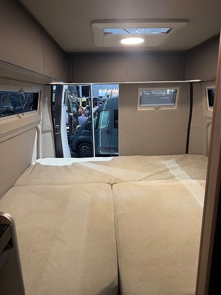 La Strada Avanti EB 2027 8 of 17