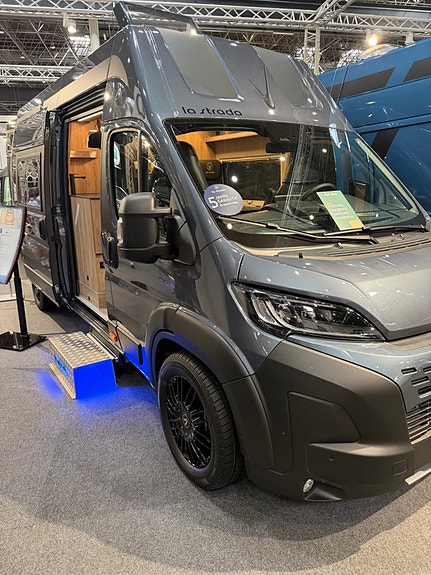 La Strada Avanti EB 2027 15 of 17