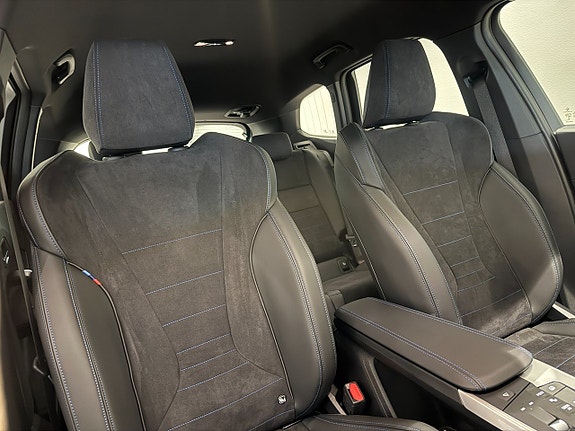 BMW iX1 18 of 19
