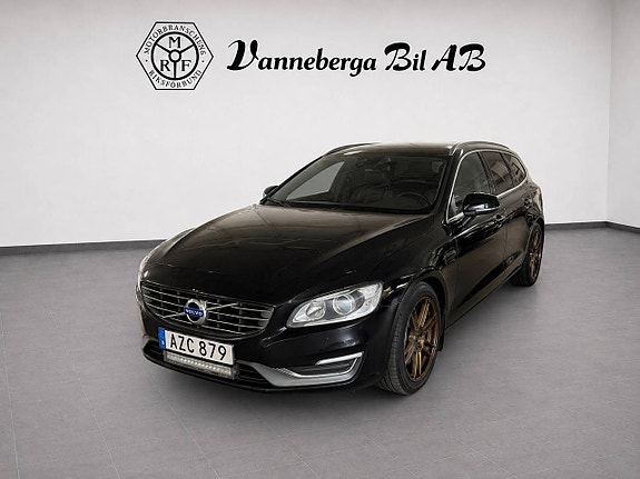 Volvo V60 2 of 6