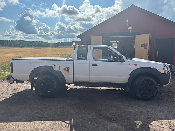 Nissan Navara 4 of 24