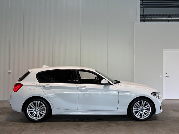 BMW 118d 2 of 18