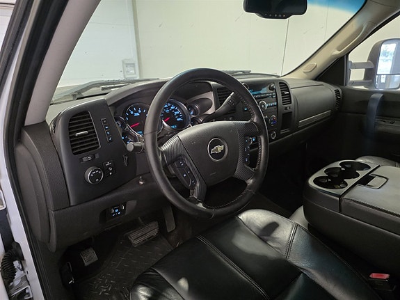 Chevrolet Silverado 2500 5 of 11