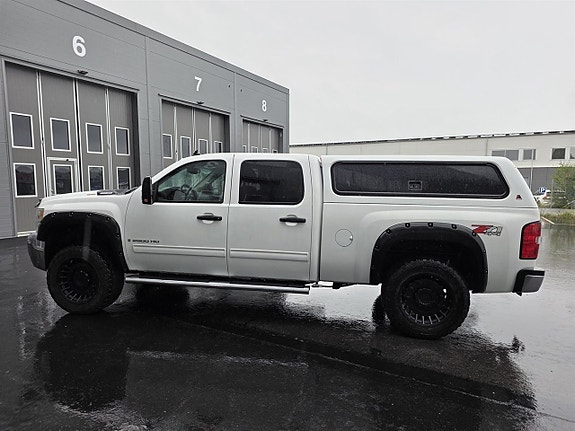 Chevrolet Silverado 2500 3 of 11