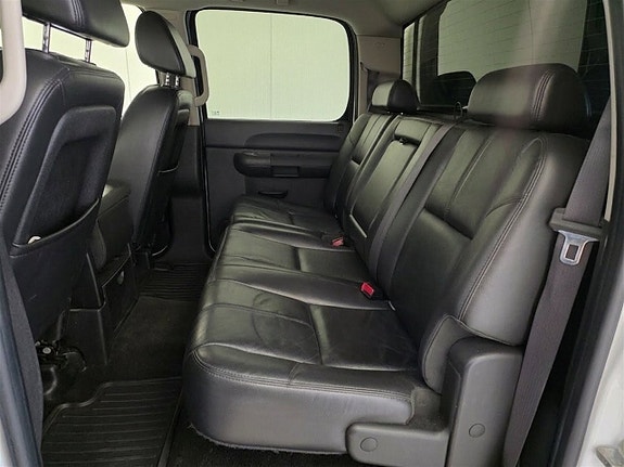 Chevrolet Silverado 2500 7 of 11