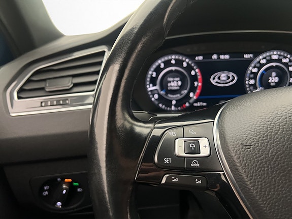 Volkswagen Tiguan 17 of 29