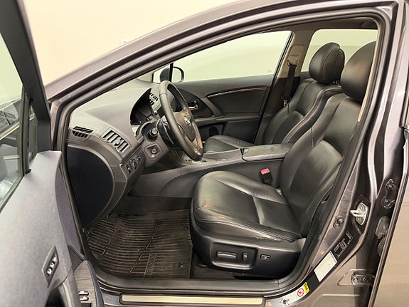 Toyota Avensis 5 of 13