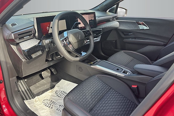 Renault Clio 10 of 17